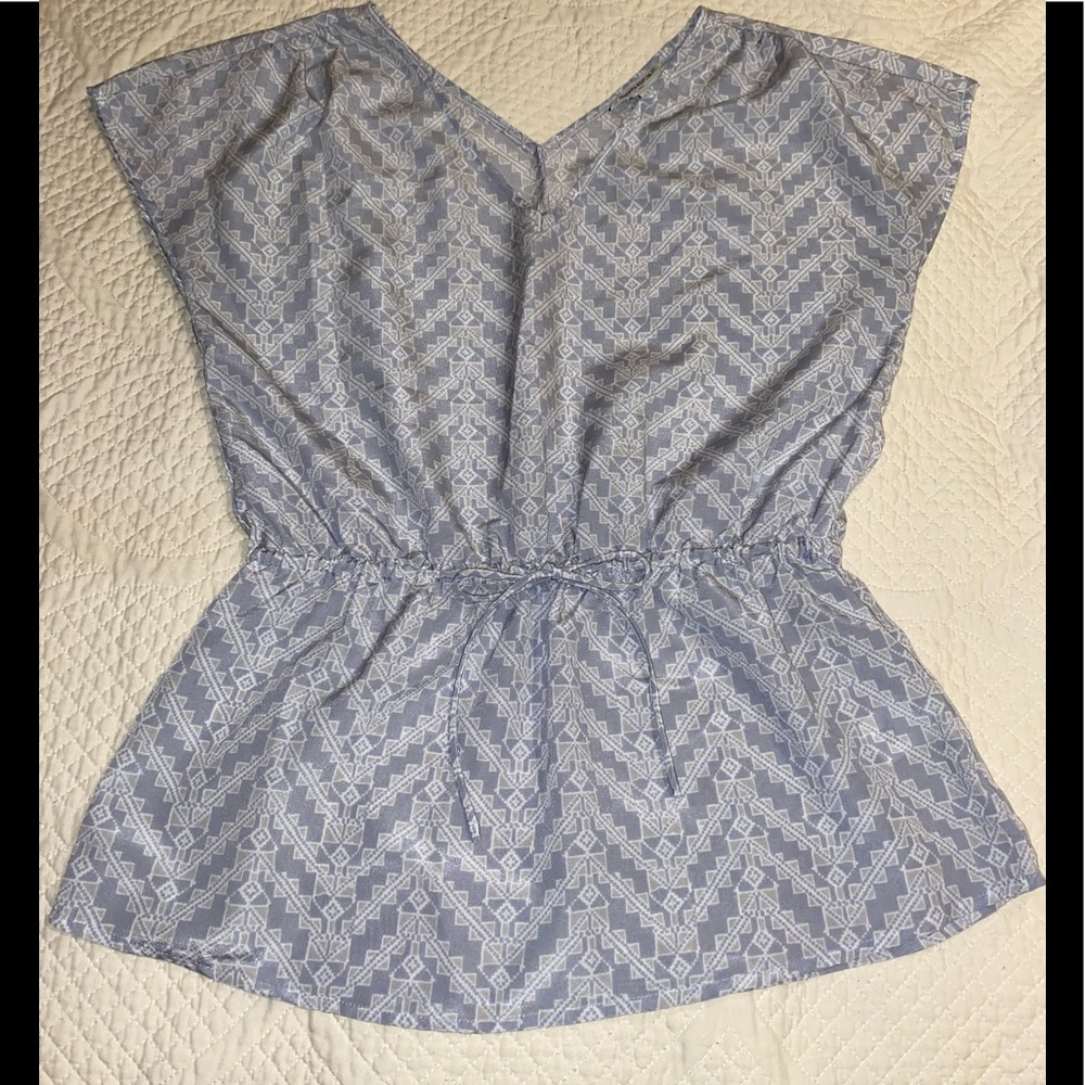 Gorgeous Banana Republic shirt size small